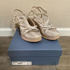 NWT Paige Julia Wedge Sandals Natural
